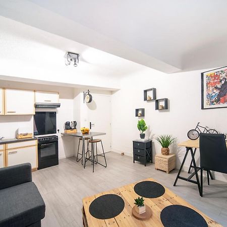 Studio Cosy Au Coeur Du Centre Ville Macon Bagian luar foto